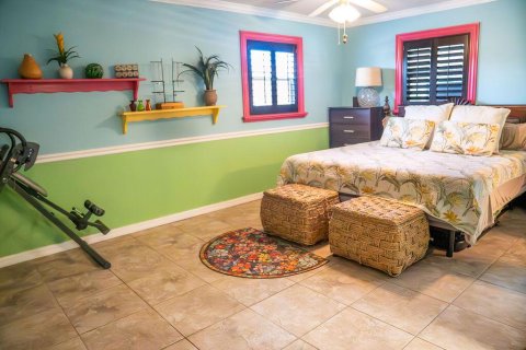 House in Jensen Beach, Florida 4 bedrooms, 120.96 sq.m. № 2188451 - photo 14