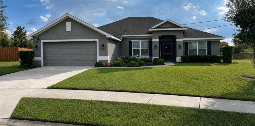 Casa en Lake Wales, Florida 5 dormitorios, 213.86 m2 № 2319002