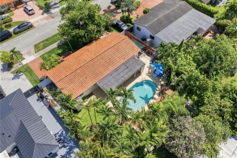 Villa ou maison à vendre à Miami, Floride: 3 chambres, 142.51 m2 № 2254088 - photo 6