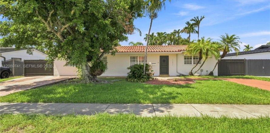 Villa ou maison à Miami, Floride 3 chambres, 142.51 m2 № 2254088