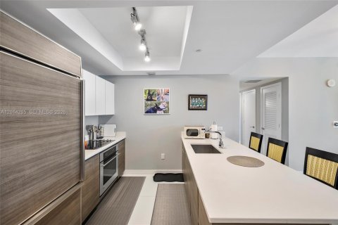 Copropriété à louer à Miami, Floride: 2 chambres, 84.54 m2 № 2076379 - photo 4