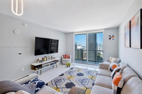 Copropriété à louer à Miami, Floride: 2 chambres, 84.54 m2 № 2076379 - photo 2