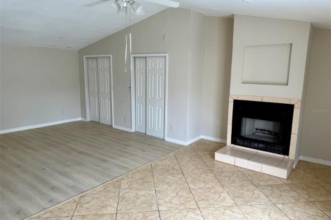 Casa en alquiler en Tampa, Florida, 3 dormitorios, 160.35 m2 № 1915925 - foto 7