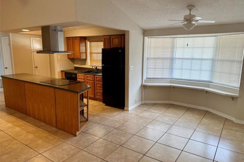 Casa en alquiler en Tampa, Florida, 3 dormitorios, 160.35 m2 № 1915925 - foto 2