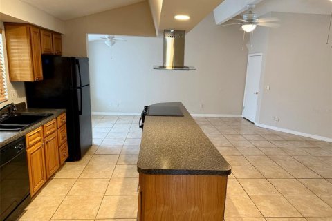 Casa en alquiler en Tampa, Florida, 3 dormitorios, 160.35 m2 № 1915925 - foto 4