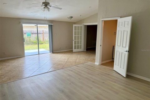 Casa en alquiler en Tampa, Florida, 3 dormitorios, 160.35 m2 № 1915925 - foto 9
