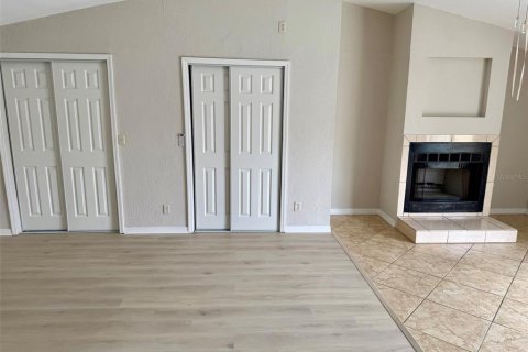 Casa en alquiler en Tampa, Florida, 3 dormitorios, 160.35 m2 № 1915925 - foto 8
