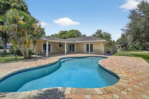 House in Davie, Florida 3 bedrooms, 190.91 sq.m. № 1856859 - photo 28