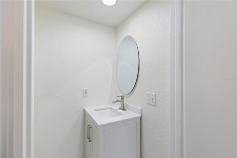 Copropriété à vendre à Tampa, Floride: 4 chambres, 160.16 m2 № 1884488 - photo 9