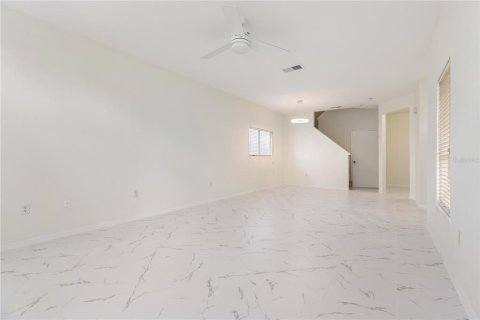 Copropriété à vendre à Tampa, Floride: 4 chambres, 160.16 m2 № 1884488 - photo 4