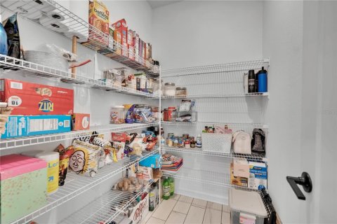 Купить виллу или дом в Брейдентон, Флорида 8 комнат, 237.74м2, № 2152049 - фото 20