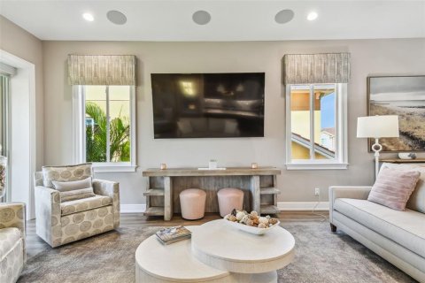 Casa en venta en Saint Petersburg, Florida, 3 dormitorios, 239.13 m2 № 1716493 - foto 18