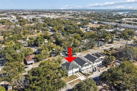 Propiedad comercial en venta en Tampa, Florida, 6 dormitorios, 309.55 m2 № 2106456 - foto 17