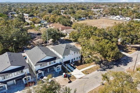 Propiedad comercial en venta en Tampa, Florida, 6 dormitorios, 309.55 m2 № 2106456 - foto 10