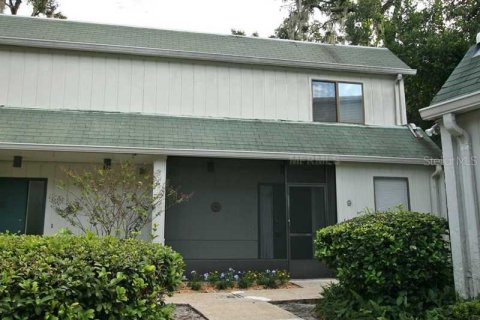 Adosado en Winter Springs, Florida 3 dormitorios, 130.06 m2 № 2106083