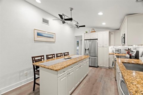 Villa ou maison à vendre à Seminole, Floride: 3 chambres, 208.75 m2 № 1803509 - photo 10