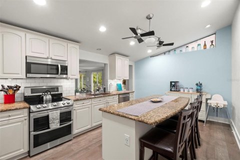 Villa ou maison à vendre à Seminole, Floride: 3 chambres, 208.75 m2 № 1803509 - photo 4
