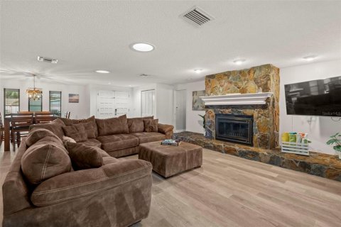Villa ou maison à vendre à Seminole, Floride: 3 chambres, 208.75 m2 № 1803509 - photo 9