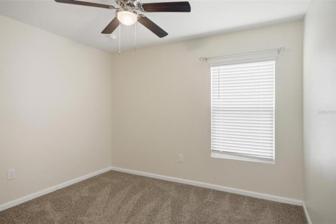 House in Bunnell, Florida 4 bedrooms, 165.18 sq.m. № 2217698 - photo 29