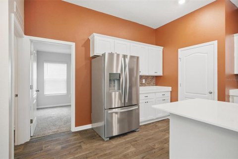 House in Bunnell, Florida 4 bedrooms, 165.18 sq.m. № 2217698 - photo 7