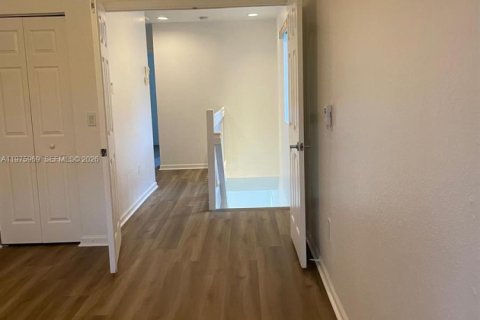 Touwnhouse à louer à Miramar, Floride: 3 chambres № 2042786 - photo 12