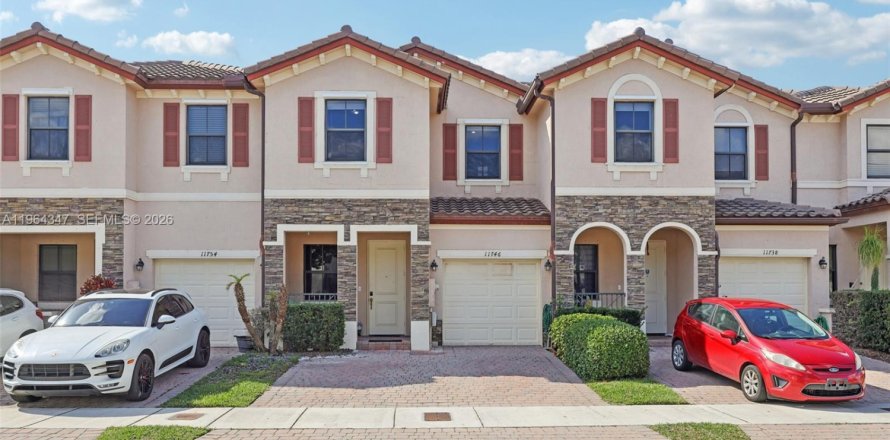 Таунхаус в Майами, Флорида 4 спальни, 163.79м2 № 2026772