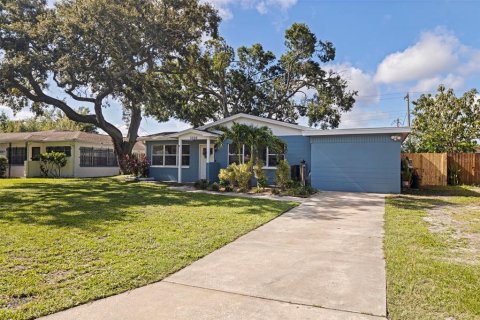House in Tampa, Florida 3 bedrooms, 122.54 sq.m. № 1835285 - photo 30