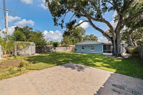 House in Tampa, Florida 3 bedrooms, 122.54 sq.m. № 1835285 - photo 9