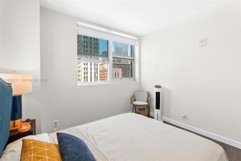 Condo in Miami, Florida, 2 bedrooms  № 2056024 - photo 11