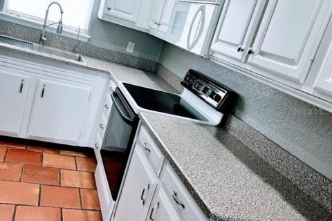 Touwnhouse à louer à Apopka, Floride: 2 chambres, 99.68 m2 № 2438558 - photo 6