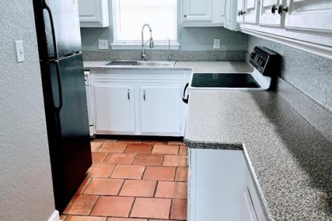 Touwnhouse à louer à Apopka, Floride: 2 chambres, 99.68 m2 № 2438558 - photo 5