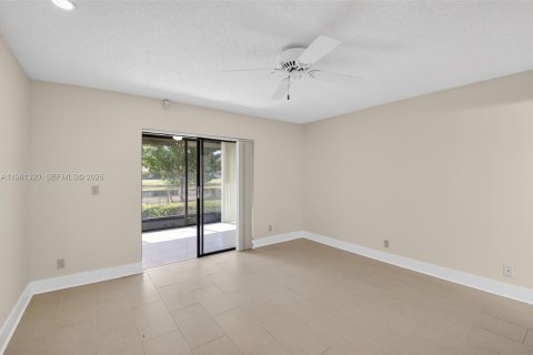 Villa ou maison à vendre à Boca Raton, Floride: 2 chambres, 121.7 m2 № 2024894 - photo 18