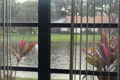 Villa ou maison à vendre à Boca Raton, Floride: 2 chambres, 121.7 m2 № 2024894 - photo 25