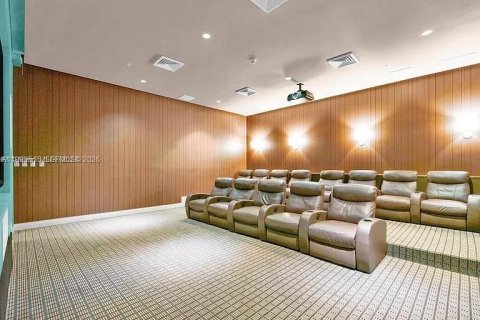 Condo in Miami, Florida, 1 bedroom  № 2062438 - photo 24