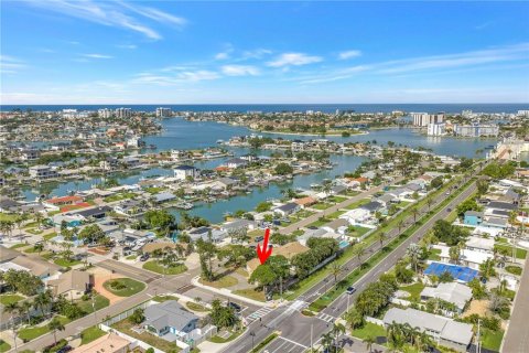 Villa ou maison à vendre à Saint Petersburg, Floride: 3 chambres, 157.47 m2 № 2204427 - photo 21