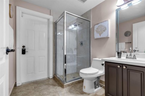 Villa ou maison à vendre à Miami Lakes, Floride: 4 chambres, 242.38 m2 № 2068739 - photo 17