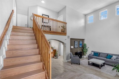 Villa ou maison à vendre à Miami Lakes, Floride: 4 chambres, 242.38 m2 № 2068739 - photo 6