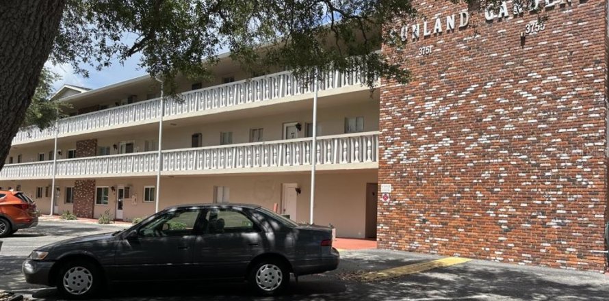 Condo in Sarasota, Florida, 2 bedrooms № 2227743