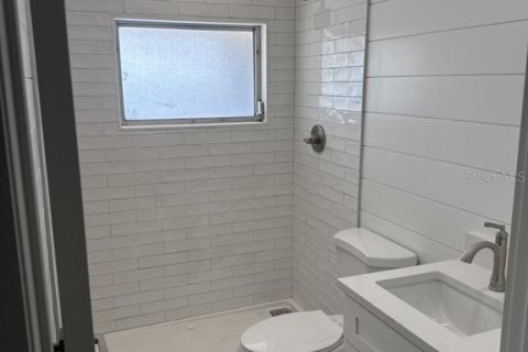 Condo in Sarasota, Florida, 2 bedrooms № 2227743 - photo 3