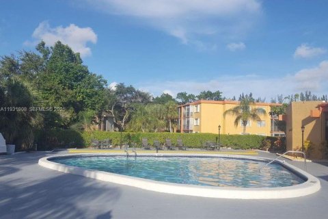 Condominio en venta en Deerfield Beach, Florida, 1 dormitorio, 64.57 m2 № 1990548 - foto 26