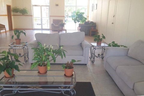Condominio en venta en Deerfield Beach, Florida, 1 dormitorio, 64.57 m2 № 1990548 - foto 25