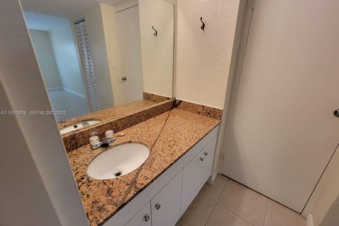 Condominio en venta en Deerfield Beach, Florida, 1 dormitorio, 64.57 m2 № 1990548 - foto 13