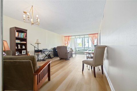 Condo in Clearwater, Florida, 1 bedroom  № 1774723 - photo 3