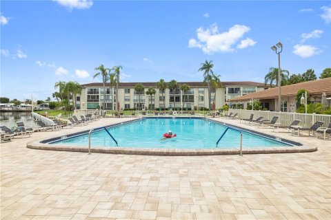 Condo in Clearwater, Florida, 1 bedroom  № 1774723 - photo 27