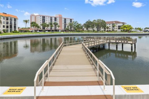 Condo in Clearwater, Florida, 1 bedroom  № 1774723 - photo 28