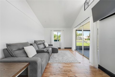 Villa ou maison à vendre à Tavares, Floride: 3 chambres, 136.29 m2 № 2398591 - photo 17