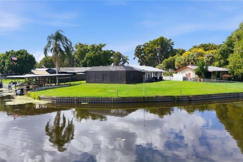 Villa ou maison à Tavares, Floride 3 chambres, 136.29 m2 № 2398591