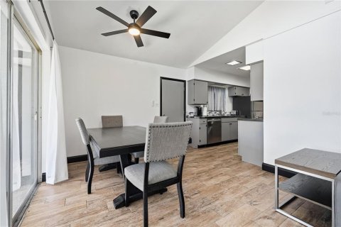 Villa ou maison à vendre à Tavares, Floride: 3 chambres, 136.29 m2 № 2398591 - photo 19