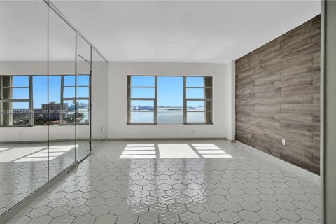 Copropriété à vendre à Miami, Floride: 2 chambres, 126.16 m2 № 1811102 - photo 13