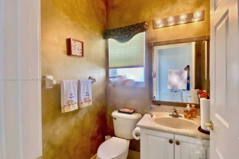 Casa en venta en Miramar, Florida, 4 dormitorios, 238.39 m2 № 1967443 - foto 23